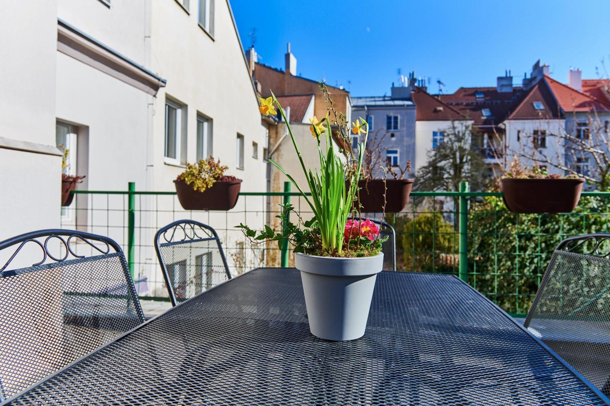 Cozy Apartments With Terrace Near Prague Castle Exteriér fotografie